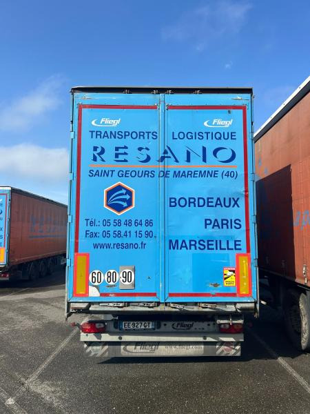 Fliegl - الخيمة نصف مقطورة: صور 2 Fliegl - الخيمة نصف مقطورة: صور 2