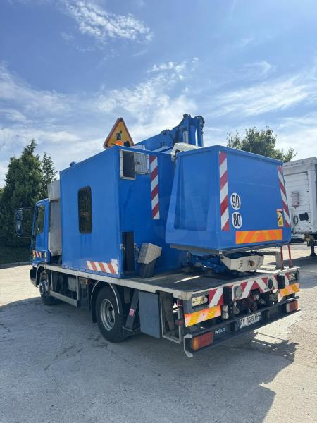 Iveco Eurocargo 100E18 - مصاعد الازدهار محمولة على شاحنة: صور 4 Iveco Eurocargo 100E18 - مصاعد الازدهار محمولة على شاحنة: صور 4