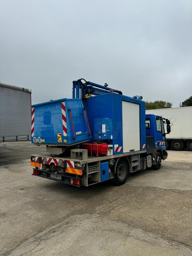 Iveco Eurocargo 100E19 - مصاعد الازدهار محمولة على شاحنة: صور 5 Iveco Eurocargo 100E19 - مصاعد الازدهار محمولة على شاحنة: صور 5