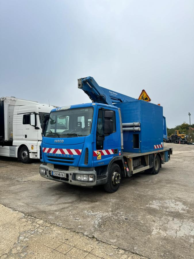 Iveco Eurocargo 100E19 - مصاعد الازدهار محمولة على شاحنة: صور 1 Iveco Eurocargo 100E19 - مصاعد الازدهار محمولة على شاحنة: صور 1