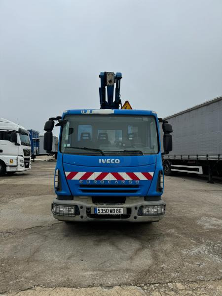 Iveco Eurocargo 100E19 - مصاعد الازدهار محمولة على شاحنة: صور 2 Iveco Eurocargo 100E19 - مصاعد الازدهار محمولة على شاحنة: صور 2