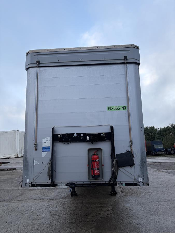 Kögel - الخيمة نصف مقطورة: صور 4 Kögel - الخيمة نصف مقطورة: صور 4