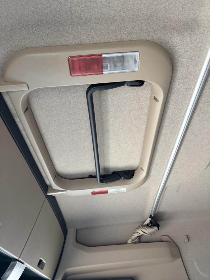 MAN TGX 18460 - شاحنة جرار: صور 3 MAN TGX 18460 - شاحنة جرار: صور 3