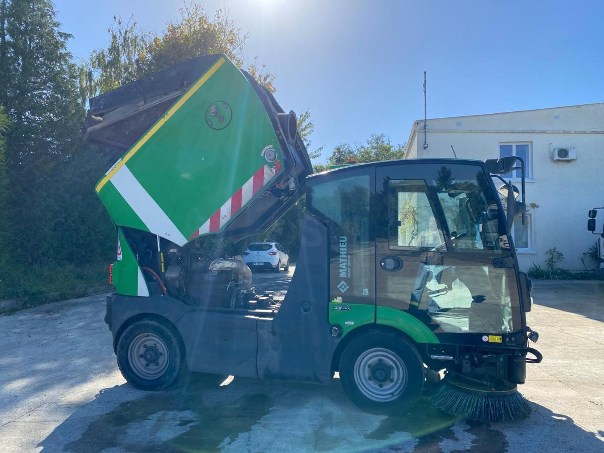 Mathieu Azura MC210 - سياره كنس شوارع: صور 3 Mathieu Azura MC210 - سياره كنس شوارع: صور 3