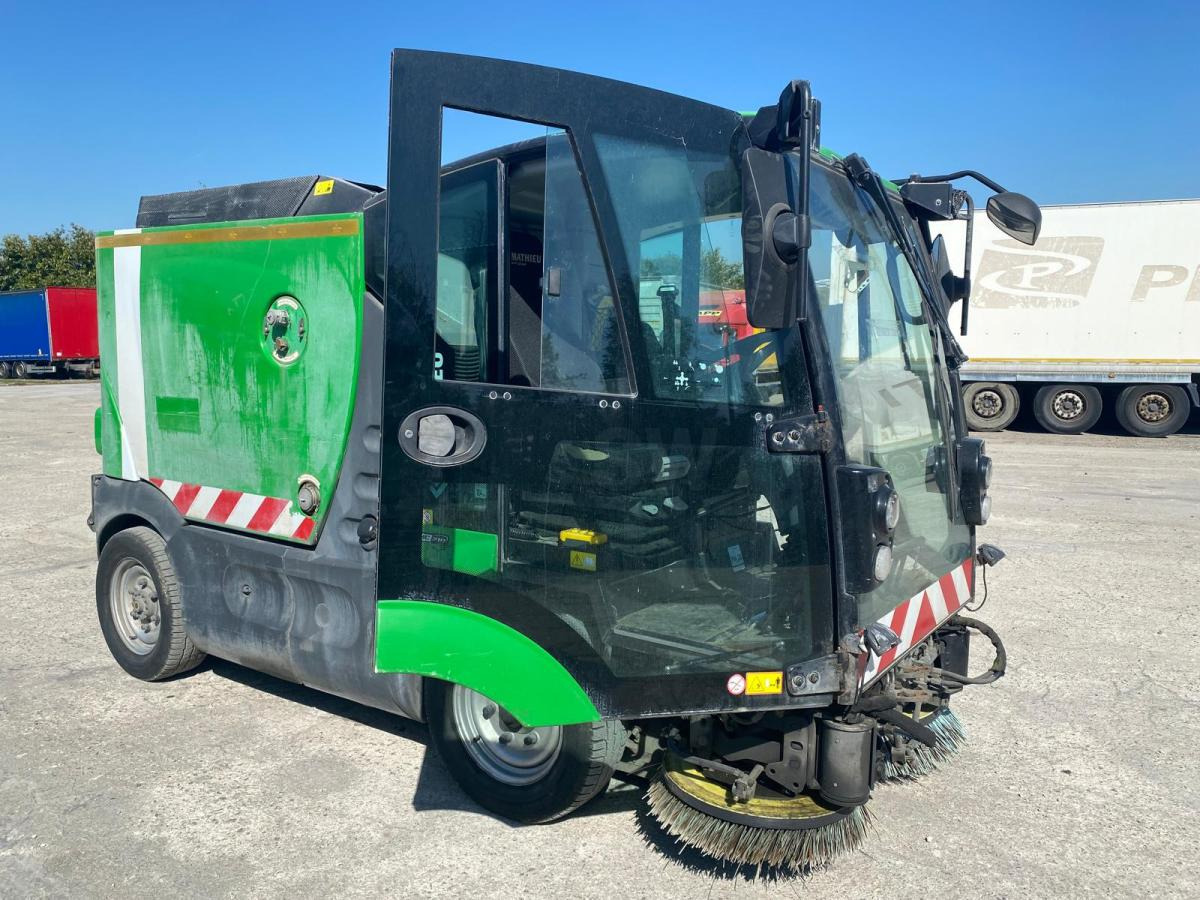 Mathieu Azura MC210 - سياره كنس شوارع: صور 5 Mathieu Azura MC210 - سياره كنس شوارع: صور 5