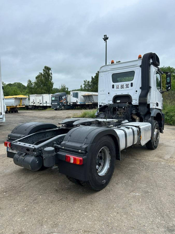 Mercedes Arocs 2045 - شاحنة جرار: صور 2 Mercedes Arocs 2045 - شاحنة جرار: صور 2