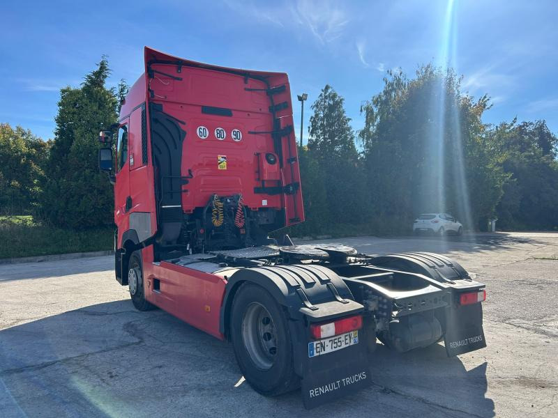 Renault T-Series 480 - شاحنة جرار: صور 3 Renault T-Series 480 - شاحنة جرار: صور 3