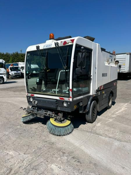 Schmidt CleanGo 500 Compact 400 - سياره كنس شوارع: صور 1 Schmidt CleanGo 500 Compact 400 - سياره كنس شوارع: صور 1