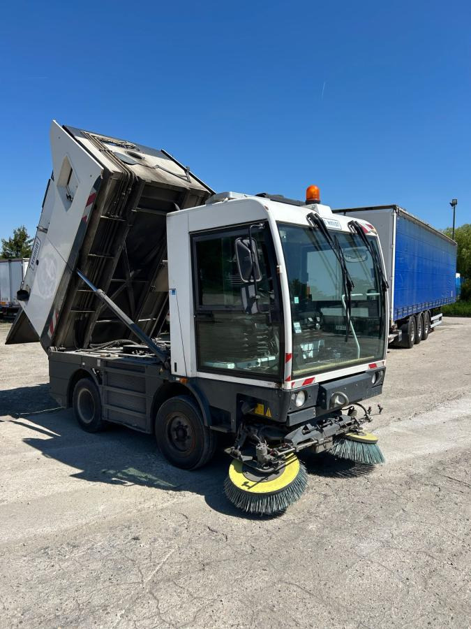 Schmidt CleanGo 500 Compact 400 - سياره كنس شوارع: صور 5 Schmidt CleanGo 500 Compact 400 - سياره كنس شوارع: صور 5