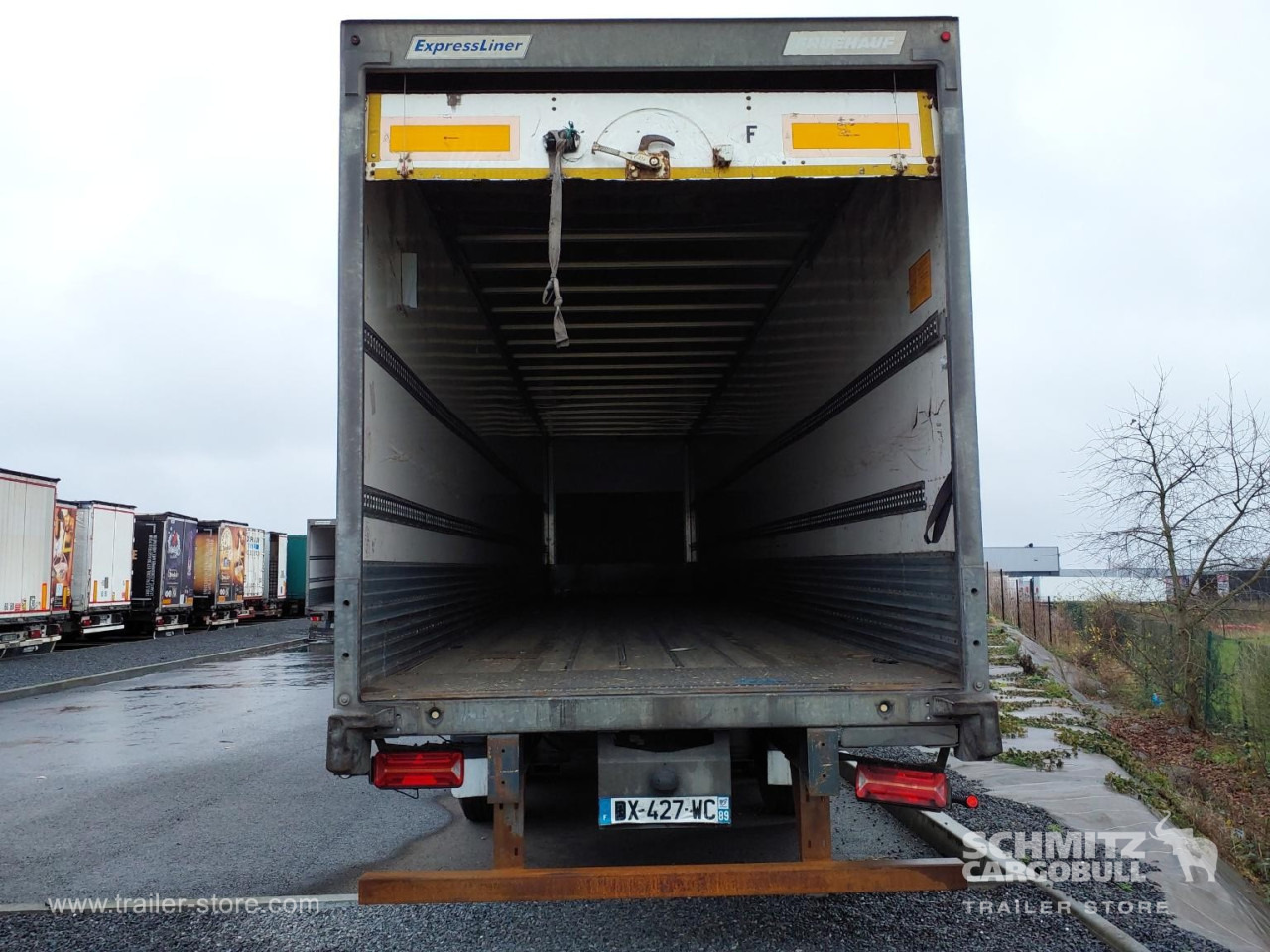 FRUEHAUF Dryfreight Standard Roller shutter door - بصندوق مغلق نصف مقطورة: صور 3 FRUEHAUF Dryfreight Standard Roller shutter door - بصندوق مغلق نصف مقطورة: صور 3