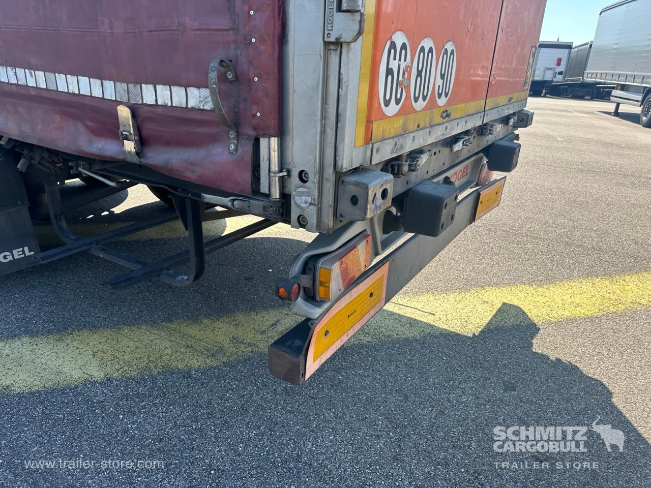 KOEGEL Curtainsider Standard - الخيمة نصف مقطورة: صور 3 KOEGEL Curtainsider Standard - الخيمة نصف مقطورة: صور 3