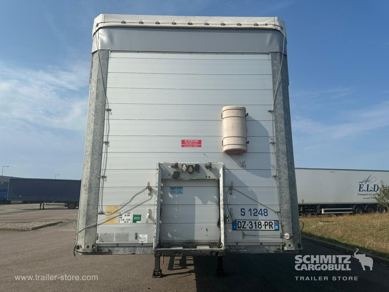 SCHMITZ Curtainsider Standard Taillift - الخيمة نصف مقطورة: صور 5 SCHMITZ Curtainsider Standard Taillift - الخيمة نصف مقطورة: صور 5