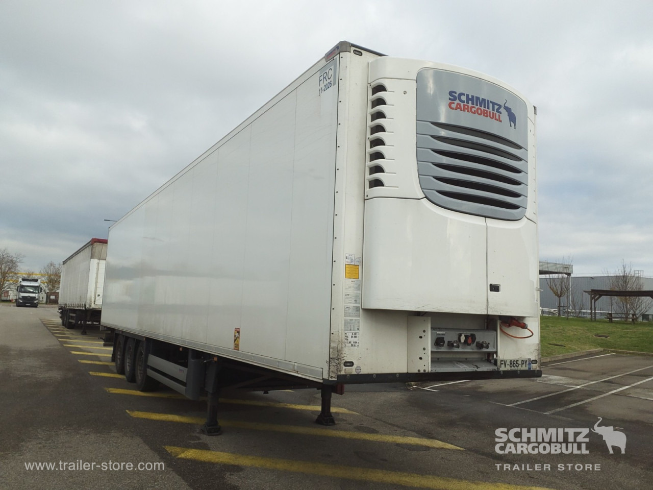 SCHMITZ Reefer Standard - متساوي نصف مقطورة: صور 1 SCHMITZ Reefer Standard - متساوي نصف مقطورة: صور 1