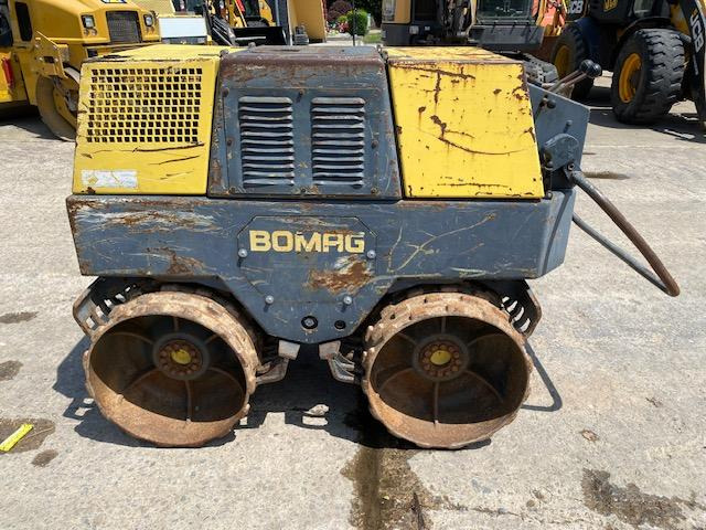 مداحل الأسفلت الصغيرة Bomag BW 850 T: صور 19 مداحل الأسفلت الصغيرة Bomag BW 850 T: صور 19