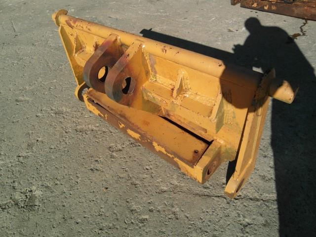 CASE 821 - Schnellwechsler Radlader - وصلة الربط للمعدات المعلقة - آلات البناء: صور 1 CASE 821 - Schnellwechsler Radlader - وصلة الربط للمعدات المعلقة - آلات البناء: صور 1