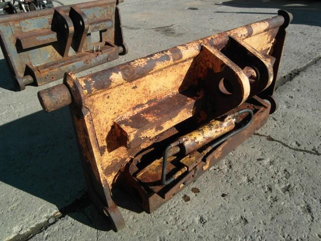 CASE 821 - Schnellwechsler Radlader - وصلة الربط للمعدات المعلقة - آلات البناء: صور 2 CASE 821 - Schnellwechsler Radlader - وصلة الربط للمعدات المعلقة - آلات البناء: صور 2