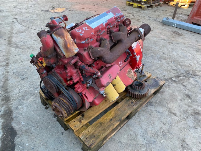 CAT 3208 - المحرك - آلات البناء: صور 3 CAT 3208 - المحرك - آلات البناء: صور 3