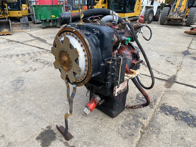 Clark 15HR36442-2 / O&K L45 - 164850 - علبة التروس - آلات البناء: صور 1 Clark 15HR36442-2 / O&K L45 - 164850 - علبة التروس - آلات البناء: صور 1