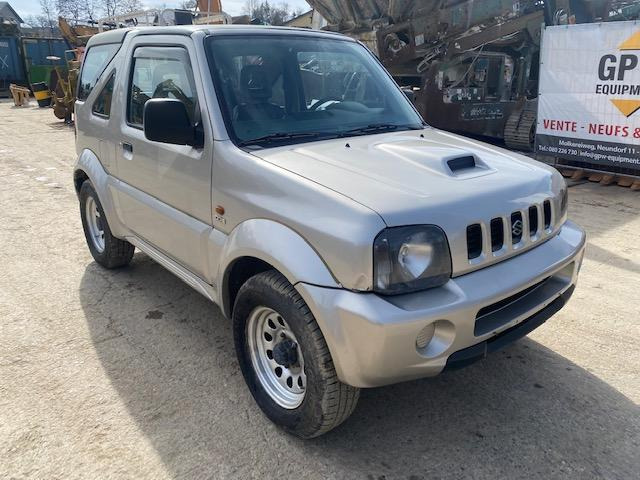 Suzuki Jimny - سيارة: صور 2 Suzuki Jimny - سيارة: صور 2
