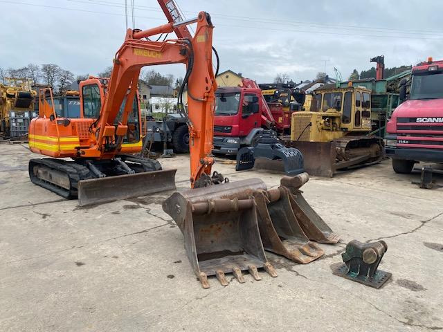 Takeuchi TB 175 - حفارة مصغرة: صور 2 Takeuchi TB 175 - حفارة مصغرة: صور 2