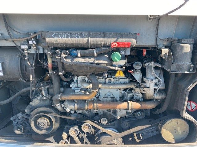 Setra S 415 UL Busin. KLIMA Rollstuhl-Lift AT-Motor - باص النقل بين المدن: صور 5 Setra S 415 UL Busin. KLIMA Rollstuhl-Lift AT-Motor - باص النقل بين المدن: صور 5