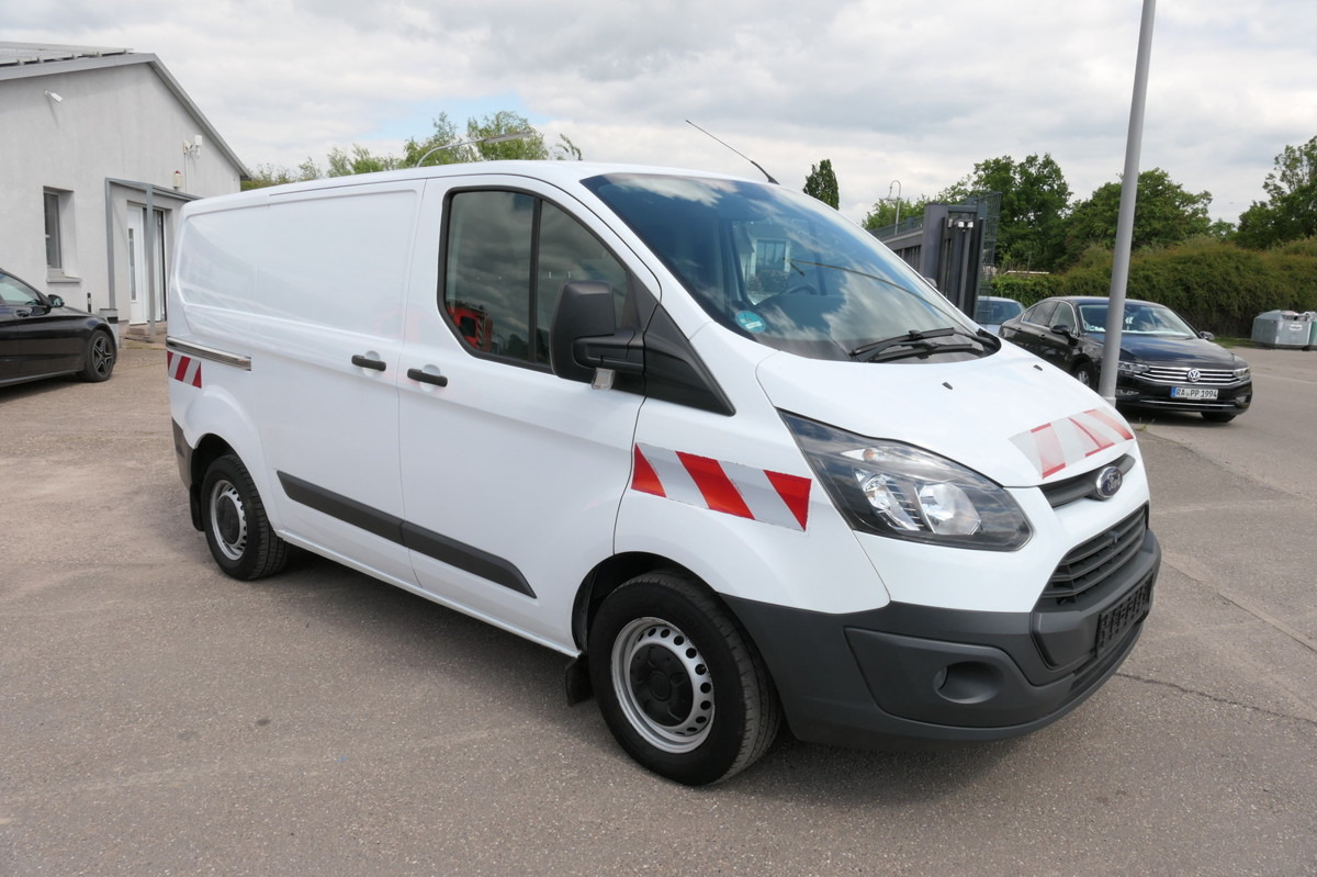 FORD Transit Custom 2,2l TDCI L1H1 KLIMA SORTIMO WERK - فان المدمجة: صور 3 FORD Transit Custom 2,2l TDCI L1H1 KLIMA SORTIMO WERK - فان المدمجة: صور 3
