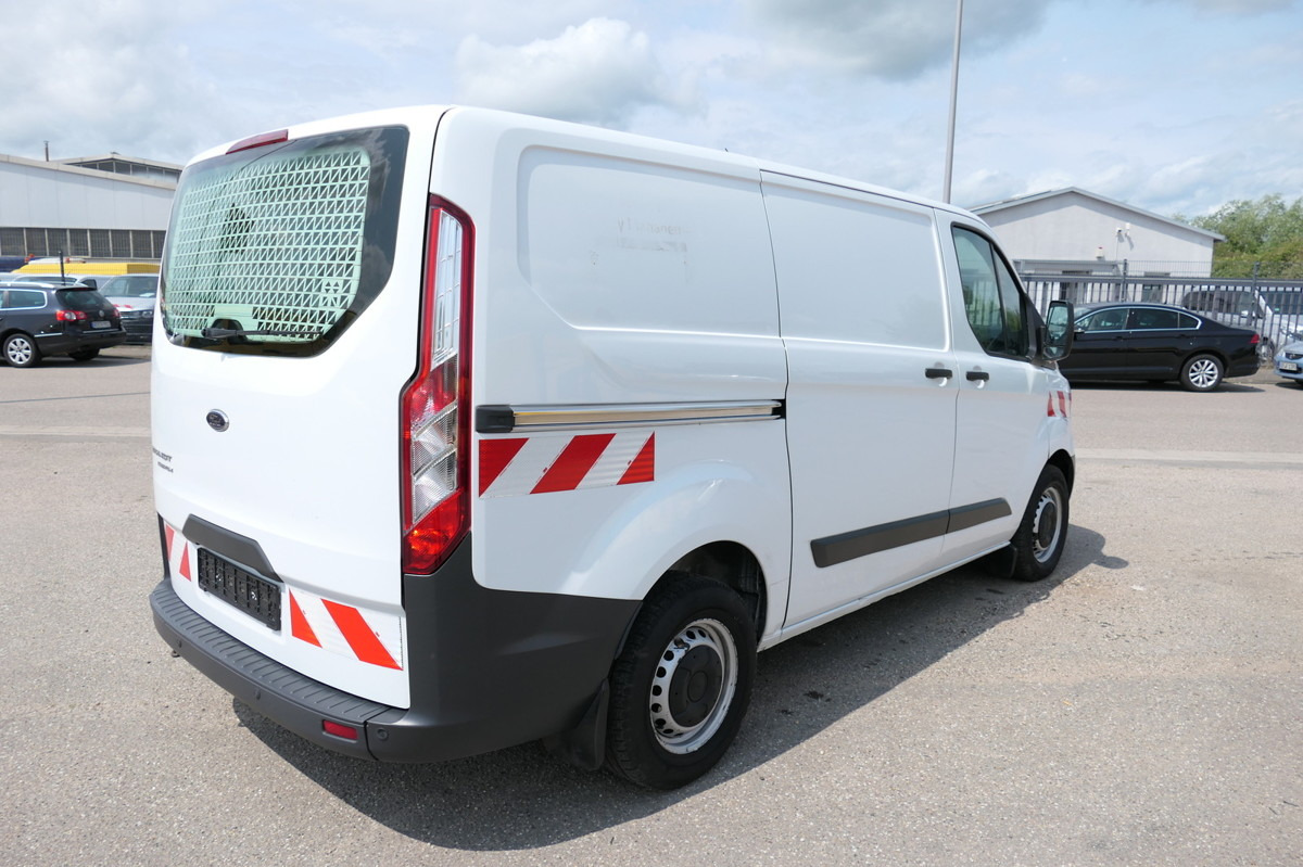 FORD Transit Custom 290 2.0 TDCi KLIMA WERKSTATTEINBA - فان المدمجة: صور 4 FORD Transit Custom 290 2.0 TDCi KLIMA WERKSTATTEINBA - فان المدمجة: صور 4