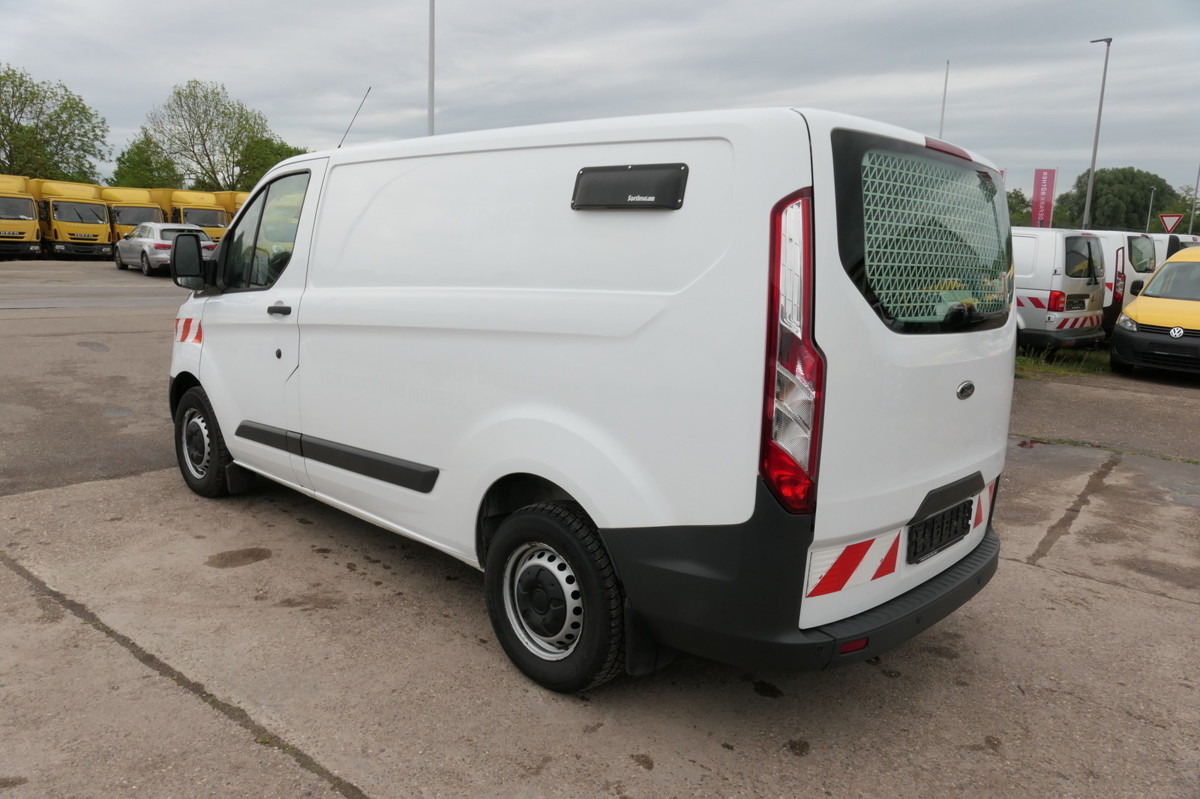 FORD Transit Custom 290 2.0 TDCi KLIMA WERKSTATTEINBA - فان المدمجة: صور 5 FORD Transit Custom 290 2.0 TDCi KLIMA WERKSTATTEINBA - فان المدمجة: صور 5