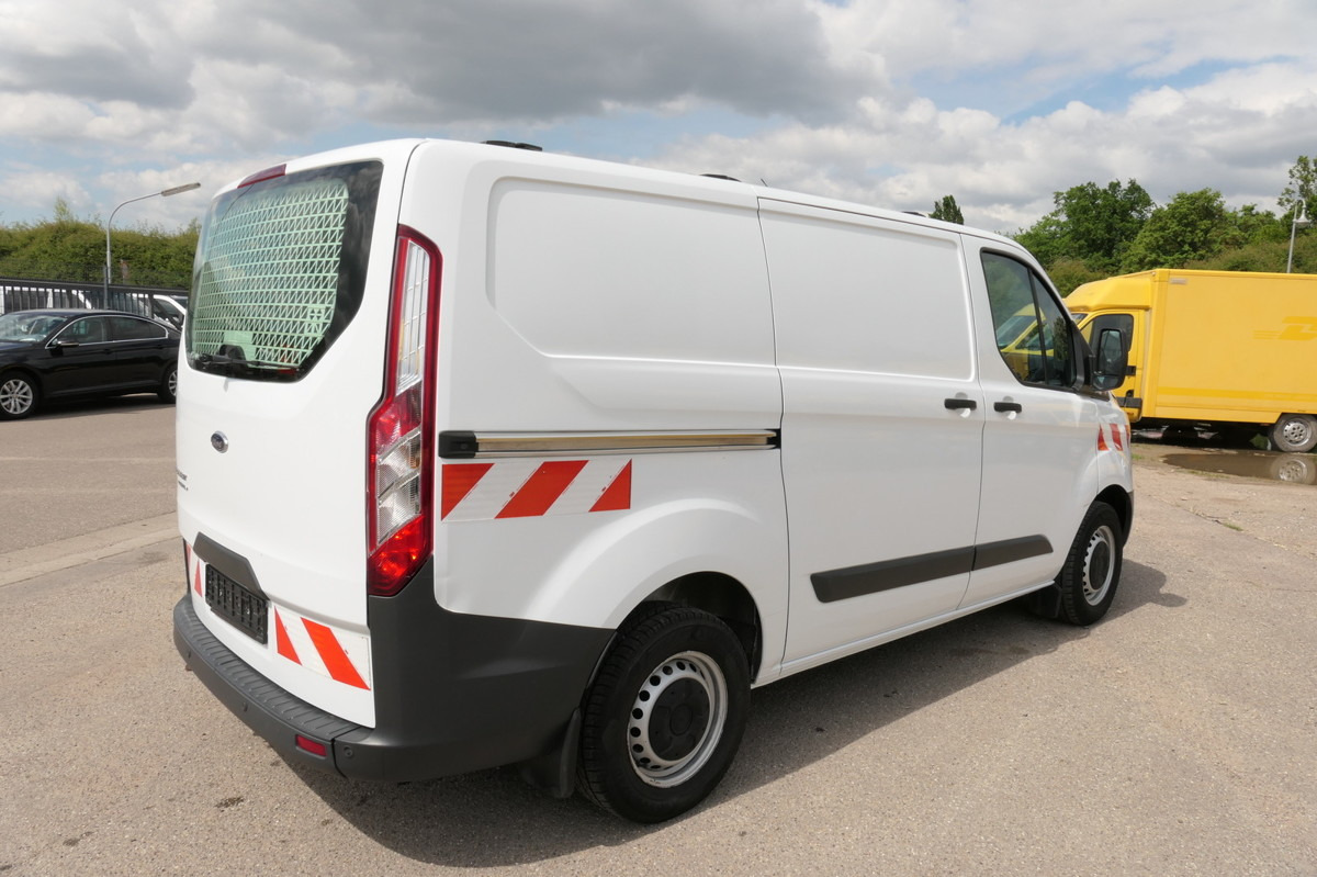 FORD Transit Custom 290 2.0 TDCi - فان المدمجة: صور 4 FORD Transit Custom 290 2.0 TDCi - فان المدمجة: صور 4
