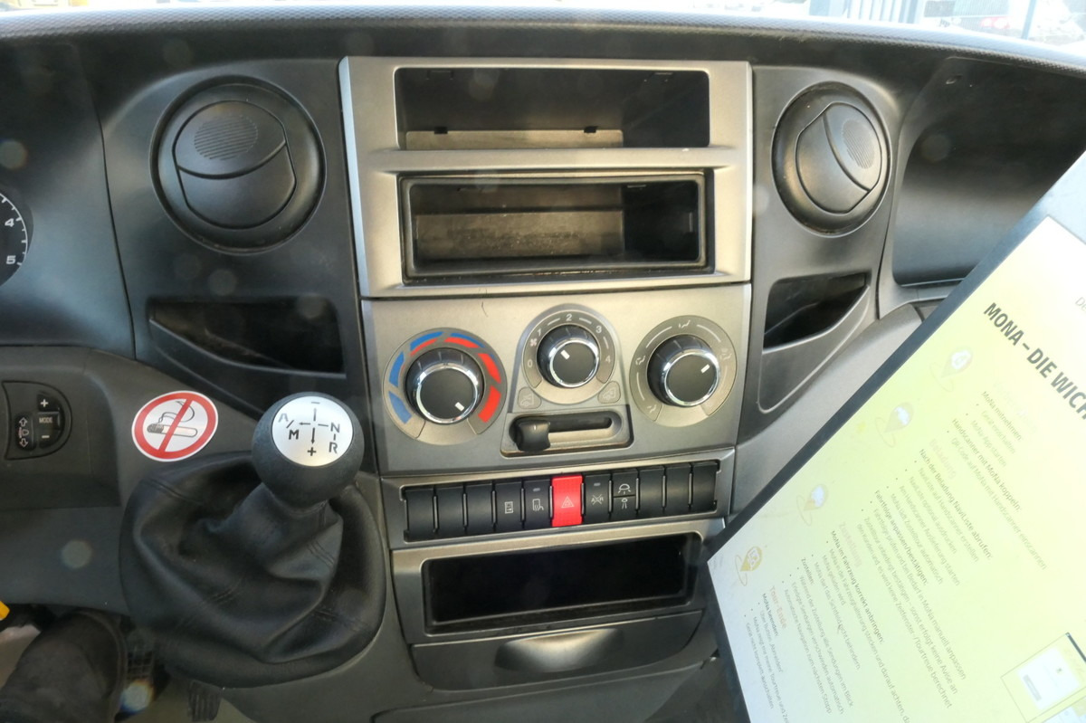 الشاحنات الصغيرة صندوق مغلق IVECO Daily 35 S11 C30C AUTOMATIK KAMERA MAXI KAMERA R: صور 8