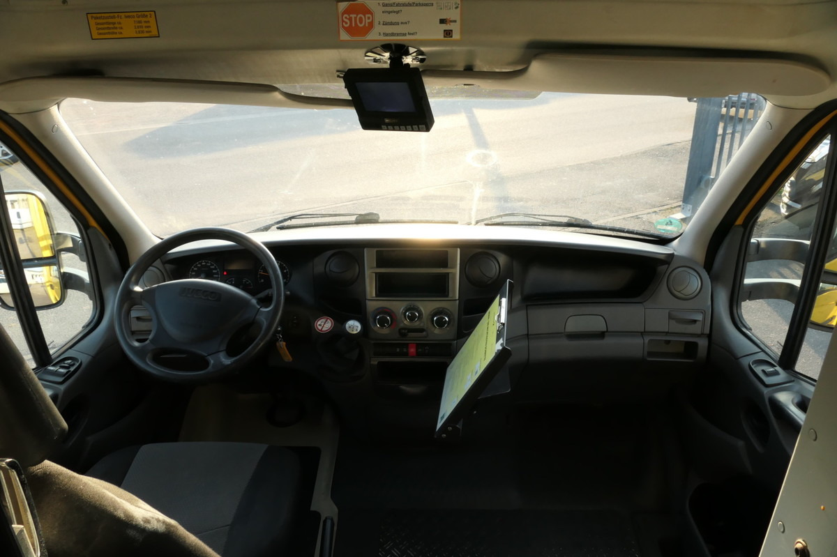 الشاحنات الصغيرة صندوق مغلق IVECO Daily 35 S11 C30C AUTOMATIK KAMERA MAXI KAMERA R: صور 6