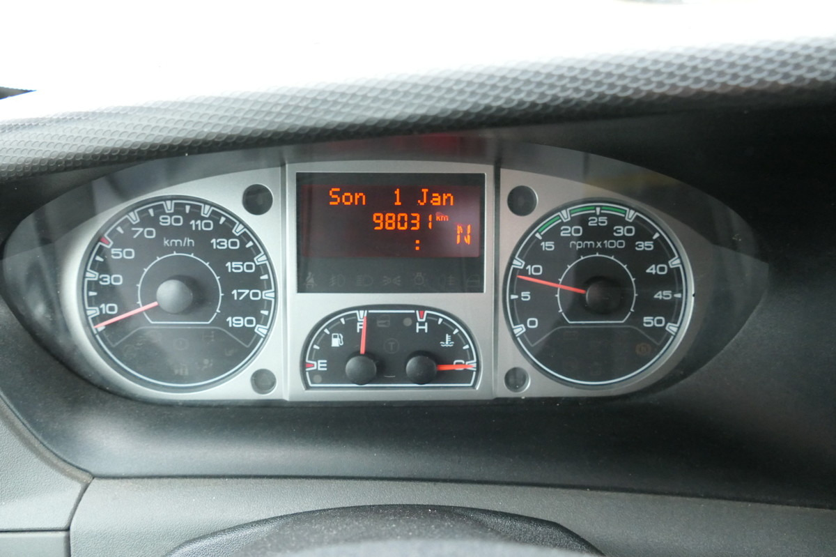 الشاحنات الصغيرة صندوق مغلق IVECO Daily 35 S11 C30C AUTOMATIK KAMERA MAXI Regale D: صور 13