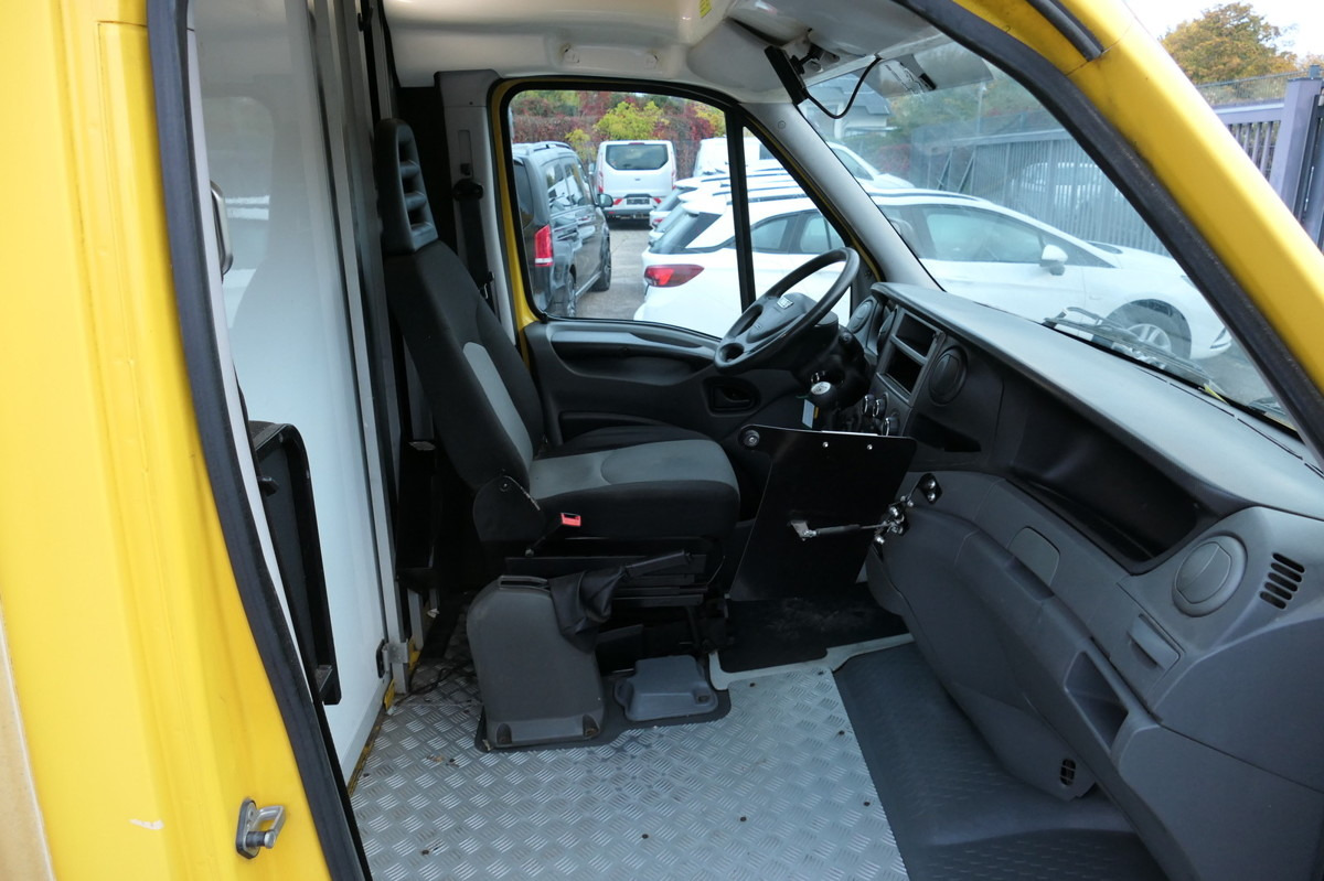 IVECO Daily 35 S11 C30C AUTOMATIK KAMERA Regale LUFT D - الشاحنات الصغيرة صندوق مغلق: صور 5 IVECO Daily 35 S11 C30C AUTOMATIK KAMERA Regale LUFT D - الشاحنات الصغيرة صندوق مغلق: صور 5