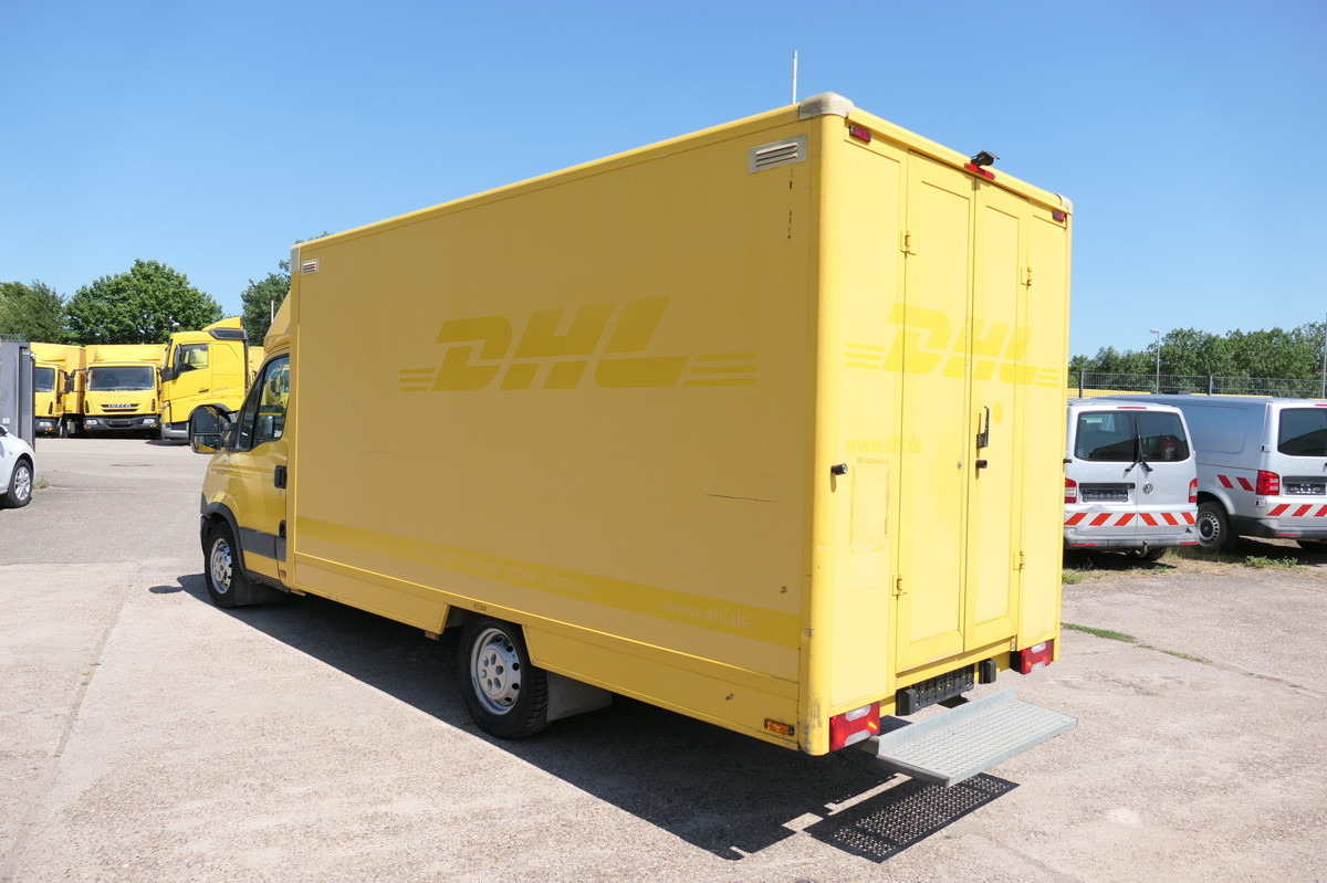 IVECO Daily 35 S11 C30C AUTOMATIK KAMERA Regale LUFT D - الشاحنات الصغيرة صندوق مغلق: صور 4 IVECO Daily 35 S11 C30C AUTOMATIK KAMERA Regale LUFT D - الشاحنات الصغيرة صندوق مغلق: صور 4