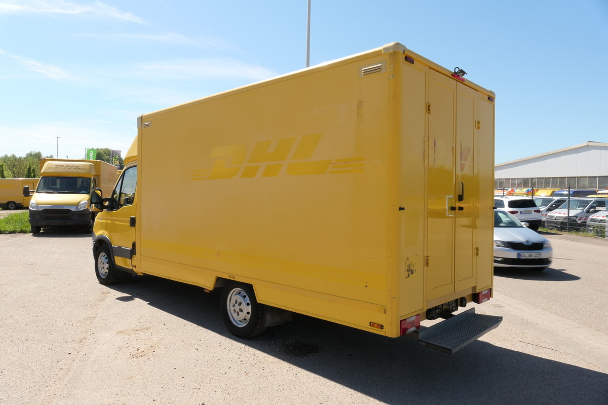 IVECO Daily 35 S11 C30C AUTOMATIK KAMERA Regale LUFT D - الشاحنات الصغيرة صندوق مغلق: صور 4 IVECO Daily 35 S11 C30C AUTOMATIK KAMERA Regale LUFT D - الشاحنات الصغيرة صندوق مغلق: صور 4