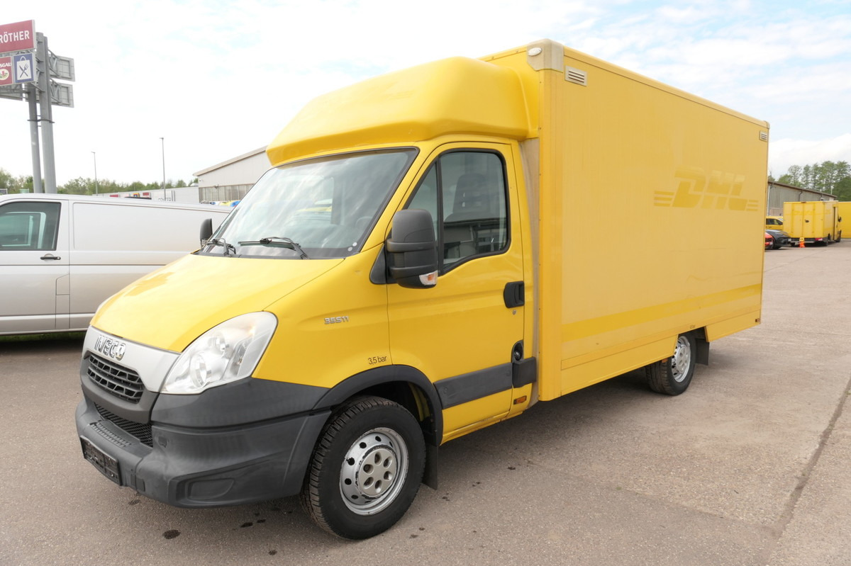 IVECO Daily 35 S11 C30C AUTOMATIK KAMERA Regale LUFT D - الشاحنات الصغيرة صندوق مغلق: صور 1 IVECO Daily 35 S11 C30C AUTOMATIK KAMERA Regale LUFT D - الشاحنات الصغيرة صندوق مغلق: صور 1