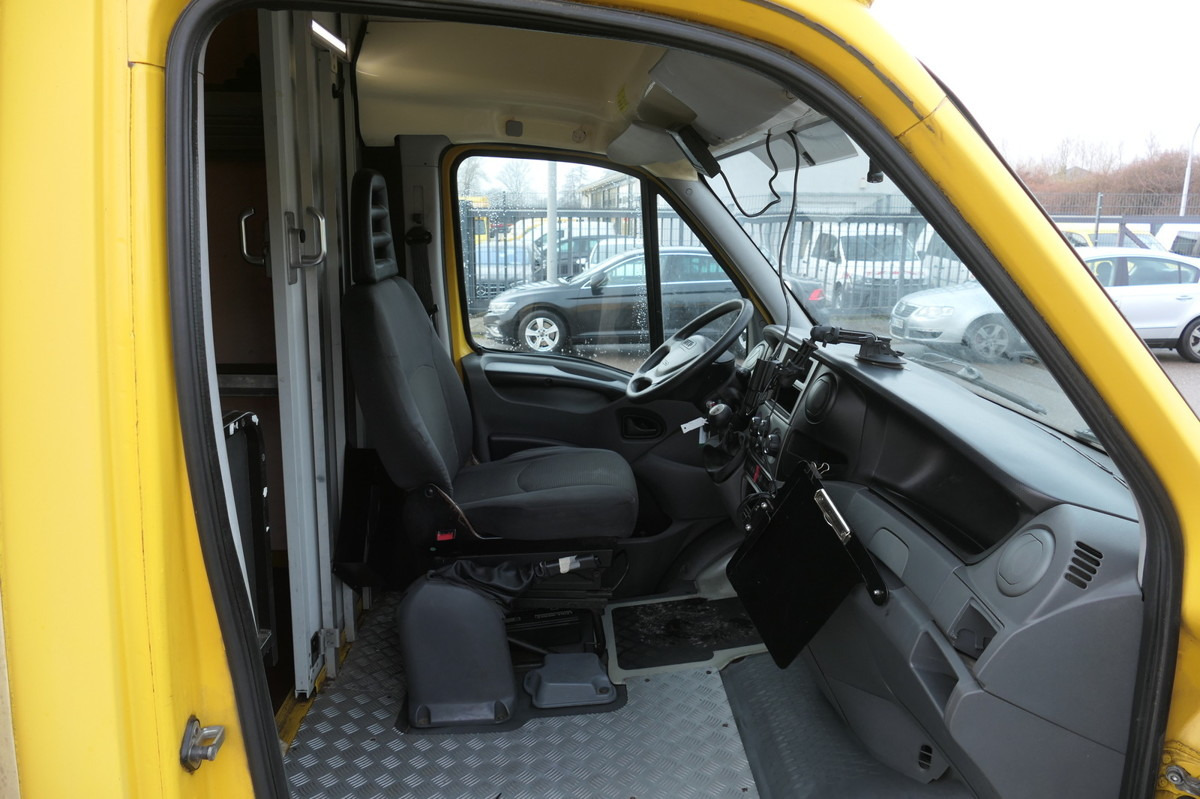 IVECO Daily 35 S11 C30C AUTOMATIK KAMERA Regale LUFT D - الشاحنات الصغيرة صندوق مغلق: صور 5 IVECO Daily 35 S11 C30C AUTOMATIK KAMERA Regale LUFT D - الشاحنات الصغيرة صندوق مغلق: صور 5