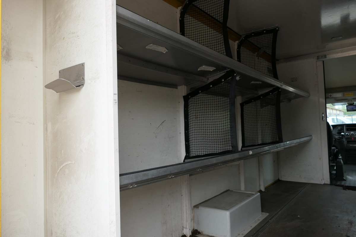 IVECO Daily 35 S11 C30C AUTOMATIK KAMERA Regale LUFT D - الشاحنات الصغيرة صندوق مغلق: صور 5 IVECO Daily 35 S11 C30C AUTOMATIK KAMERA Regale LUFT D - الشاحنات الصغيرة صندوق مغلق: صور 5