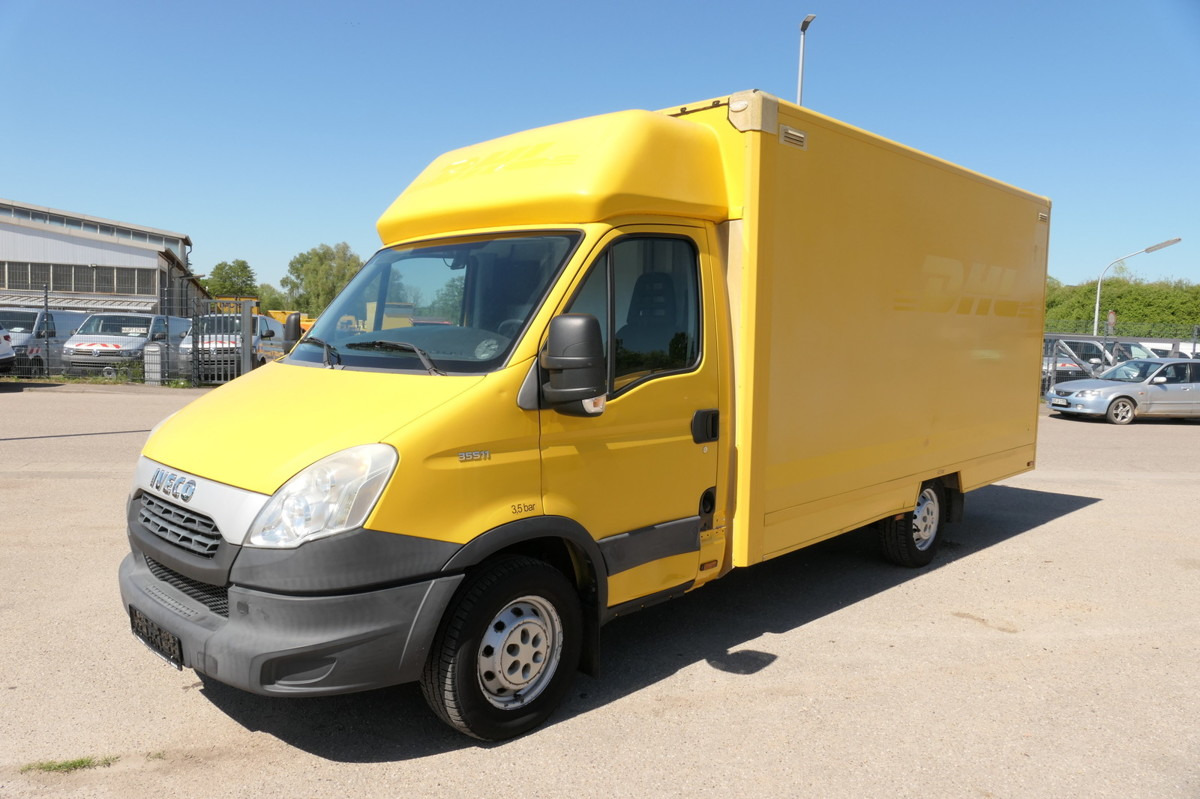 IVECO Daily 35 S11 C30C AUTOMATIK KAMERA Regale LUFT D - الشاحنات الصغيرة صندوق مغلق: صور 1 IVECO Daily 35 S11 C30C AUTOMATIK KAMERA Regale LUFT D - الشاحنات الصغيرة صندوق مغلق: صور 1