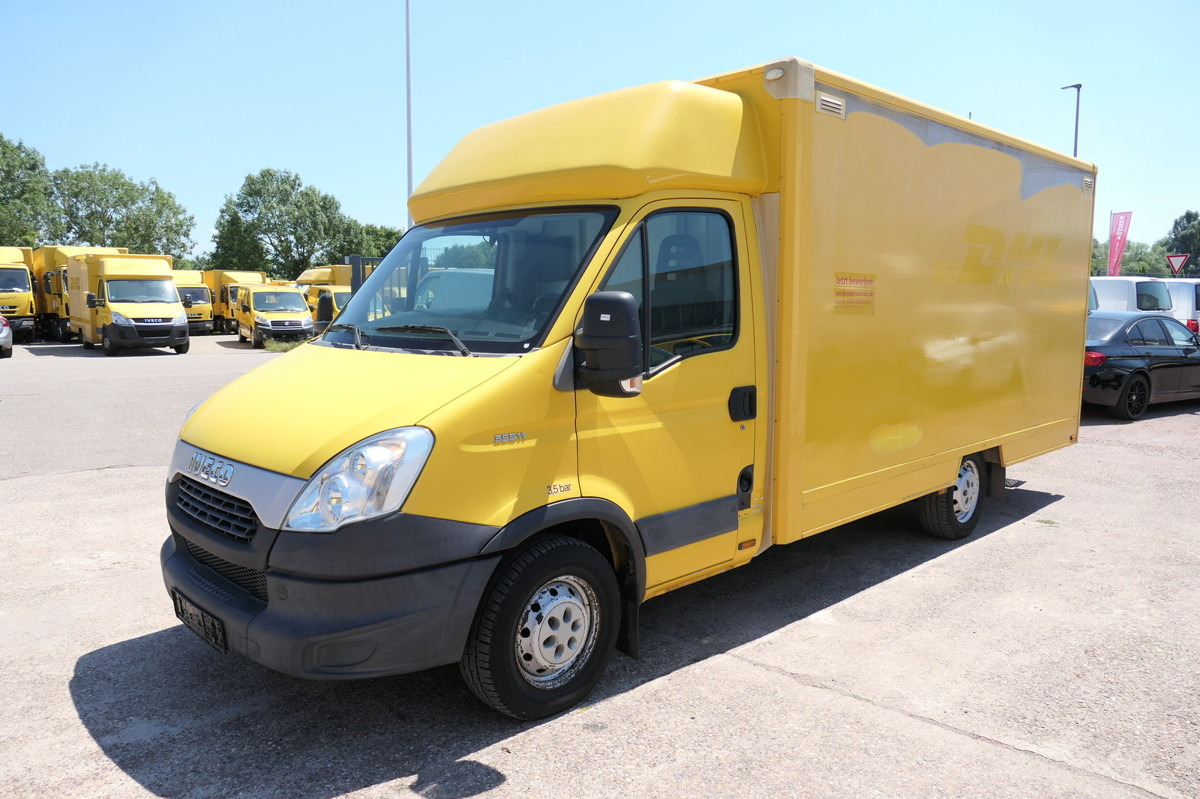 IVECO Daily 35 S11 C30C AUTOMATIK KAMERA Regale LUFT D - الشاحنات الصغيرة صندوق مغلق: صور 1 IVECO Daily 35 S11 C30C AUTOMATIK KAMERA Regale LUFT D - الشاحنات الصغيرة صندوق مغلق: صور 1