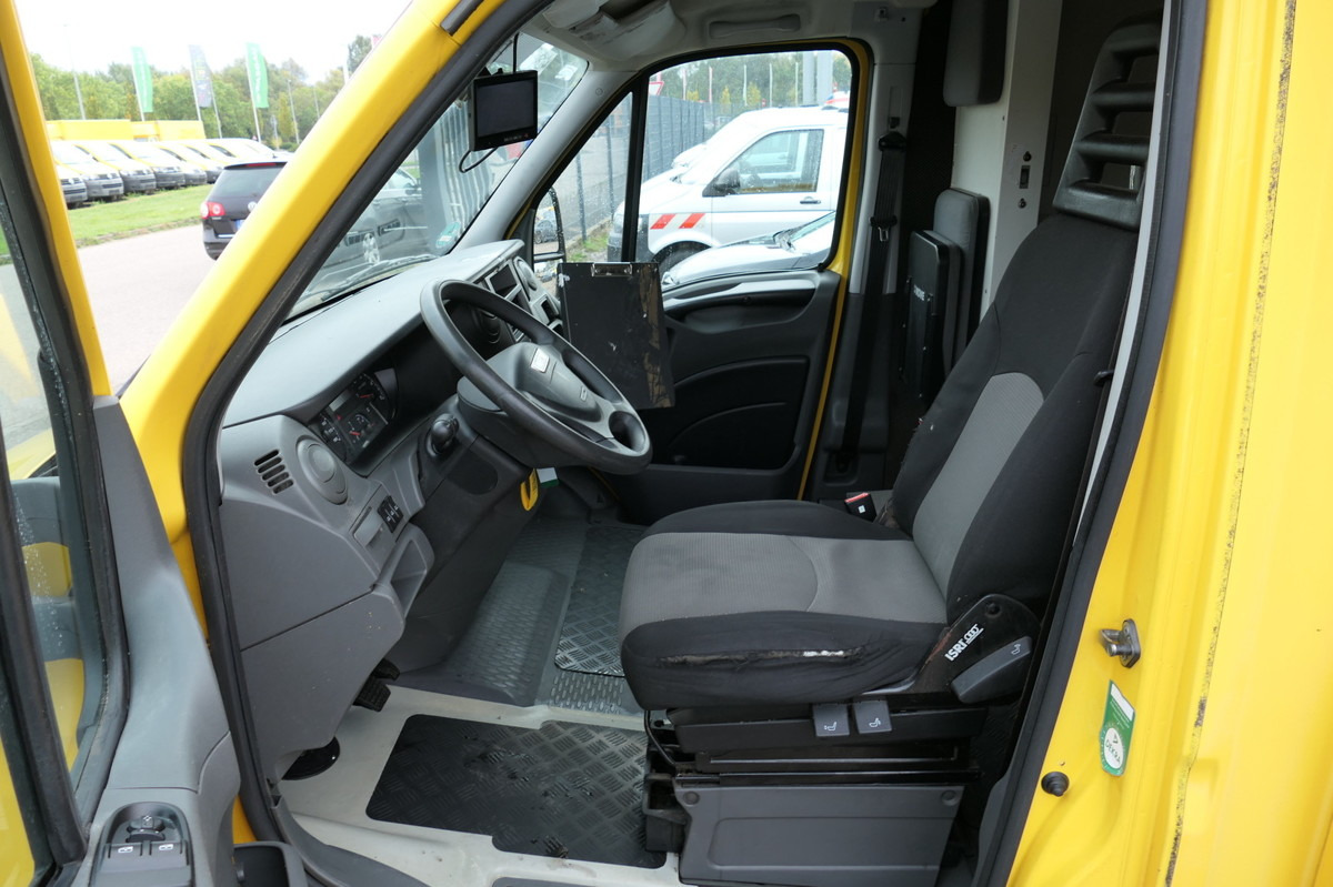 IVECO Daily 35 S11 C30C AUTOMATIK KAMERA Regale LUFT D - الشاحنات الصغيرة صندوق مغلق: صور 5 IVECO Daily 35 S11 C30C AUTOMATIK KAMERA Regale LUFT D - الشاحنات الصغيرة صندوق مغلق: صور 5
