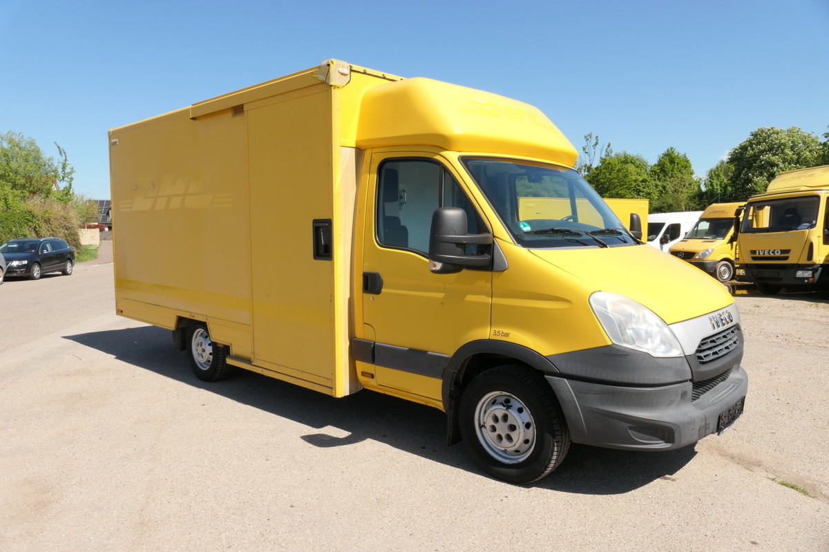 IVECO Daily 35 S11 C30C AUTOMATIK KAMERA Regale LUFT D - الشاحنات الصغيرة صندوق مغلق: صور 2 IVECO Daily 35 S11 C30C AUTOMATIK KAMERA Regale LUFT D - الشاحنات الصغيرة صندوق مغلق: صور 2