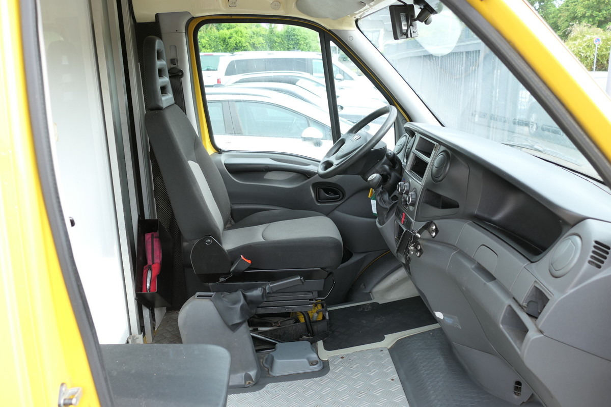 IVECO Daily 35 S11 C30C AUTOMATIK KAMERA Regale LUFT D - الشاحنات الصغيرة صندوق مغلق: صور 5 IVECO Daily 35 S11 C30C AUTOMATIK KAMERA Regale LUFT D - الشاحنات الصغيرة صندوق مغلق: صور 5