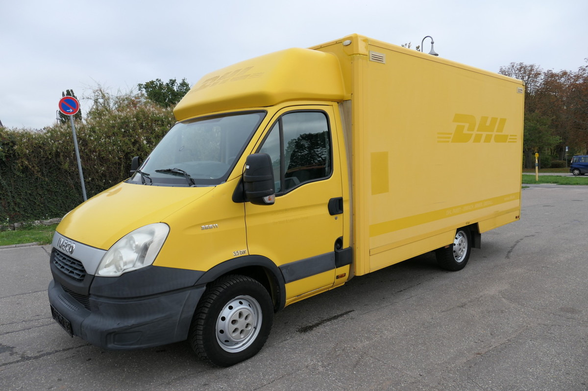 IVECO Daily 35 S11 C30C AUTOMATIK KAMERA Regale LUFT D - الشاحنات الصغيرة صندوق مغلق: صور 1 IVECO Daily 35 S11 C30C AUTOMATIK KAMERA Regale LUFT D - الشاحنات الصغيرة صندوق مغلق: صور 1