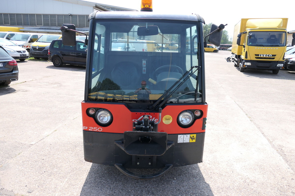 LINDE P250 Schlepper AHK Batterie 50/2020 - جرار السحب الكهربائي: صور 2 LINDE P250 Schlepper AHK Batterie 50/2020 - جرار السحب الكهربائي: صور 2