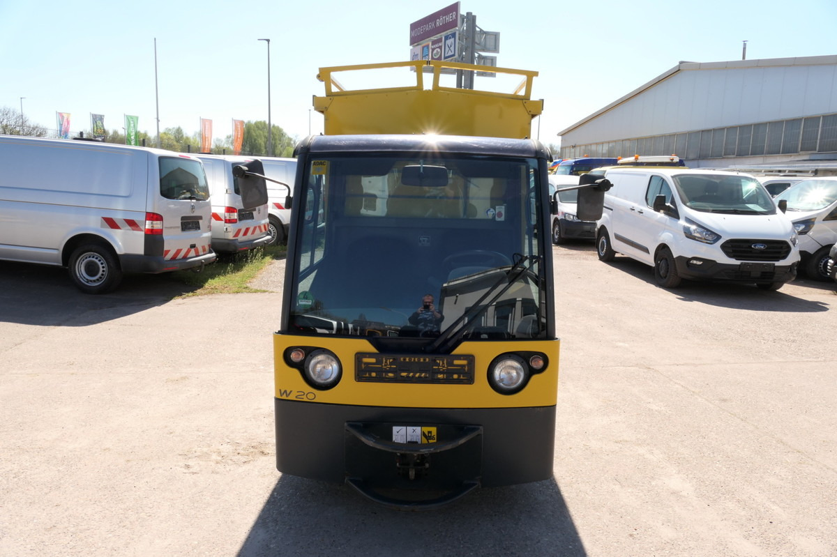 LINDE W20 Schlepper Tractive Batterie 15/2020 - جرار السحب الكهربائي: صور 2 LINDE W20 Schlepper Tractive Batterie 15/2020 - جرار السحب الكهربائي: صور 2