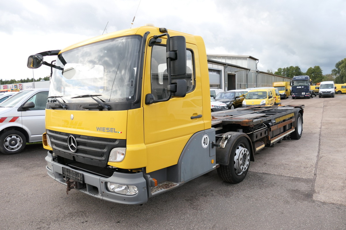 MERCEDES-BENZ KAMAG WBH 25 Wiesel Sattelkupplung Umsetzfahrz. - شاحنات الحاويات/ جسم علوي قابل للتغيير شاحنة: صور 3 MERCEDES-BENZ KAMAG WBH 25 Wiesel Sattelkupplung Umsetzfahrz. - شاحنات الحاويات/ جسم علوي قابل للتغيير شاحنة: صور 3