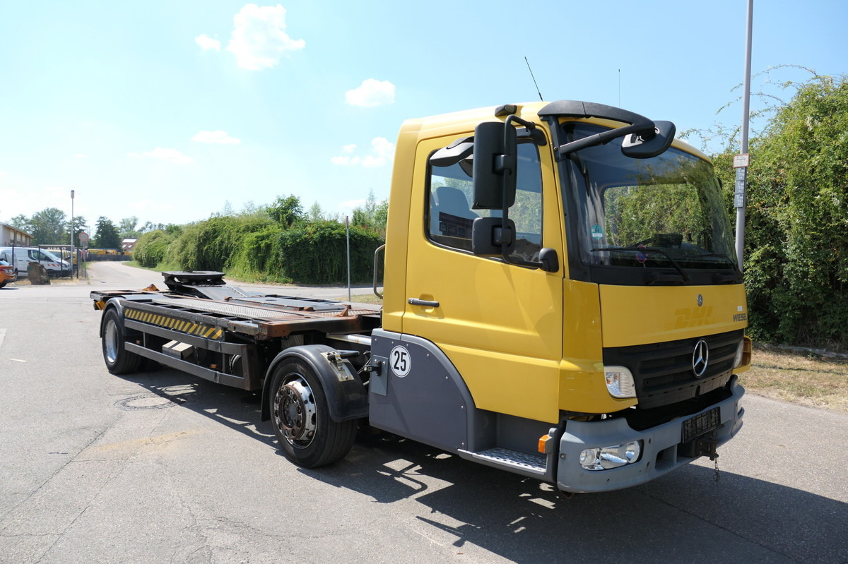 MERCEDES-BENZ KAMAG WBH 25 Wiesel Terberg Umsetzfahrz. Sattelk - شاحنات الحاويات/ جسم علوي قابل للتغيير شاحنة: صور 1 MERCEDES-BENZ KAMAG WBH 25 Wiesel Terberg Umsetzfahrz. Sattelk - شاحنات الحاويات/ جسم علوي قابل للتغيير شاحنة: صور 1