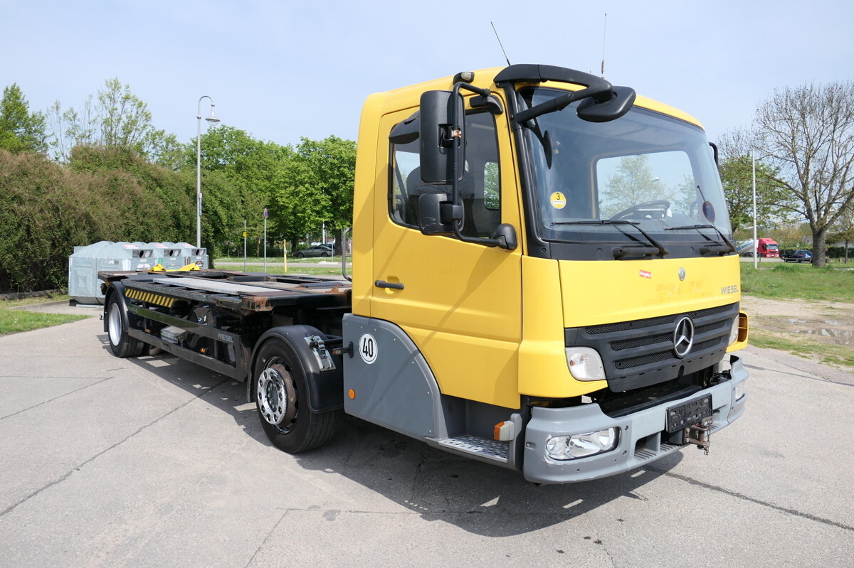 MERCEDES-BENZ KAMAG WBH 25 Wiesel Terberg Umsetzfahrz. Sattelk - شاحنات الحاويات/ جسم علوي قابل للتغيير شاحنة: صور 2 MERCEDES-BENZ KAMAG WBH 25 Wiesel Terberg Umsetzfahrz. Sattelk - شاحنات الحاويات/ جسم علوي قابل للتغيير شاحنة: صور 2
