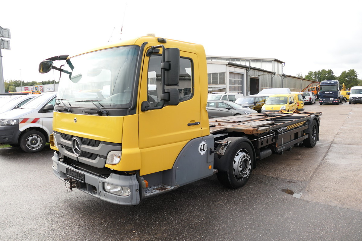 MERCEDES-BENZ KAMAG WBH 25 Wiesel Terberg Umsetzfahrz. Sattelk - شاحنات الحاويات/ جسم علوي قابل للتغيير شاحنة: صور 4 MERCEDES-BENZ KAMAG WBH 25 Wiesel Terberg Umsetzfahrz. Sattelk - شاحنات الحاويات/ جسم علوي قابل للتغيير شاحنة: صور 4